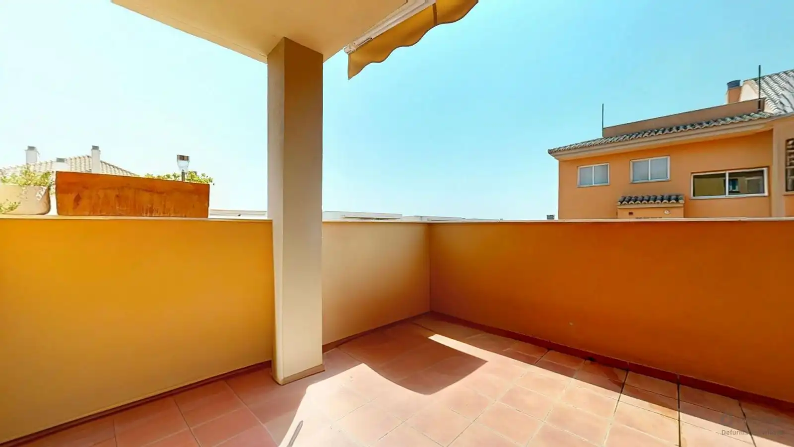 Terrassa de Dúplex en venda en Valencia amb Aire condicionat, Calefacció i Jardí privat