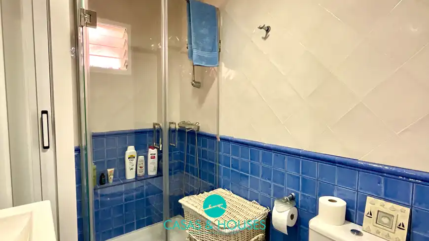 Bathroom of Flat for sale in La Manga del Mar Menor  with Air Conditioner, Terrace and Furnished