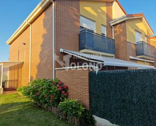 Exterior view of Single-family semi-detached for sale in Alesanco  with Heating, Private garden and Parquet flooring