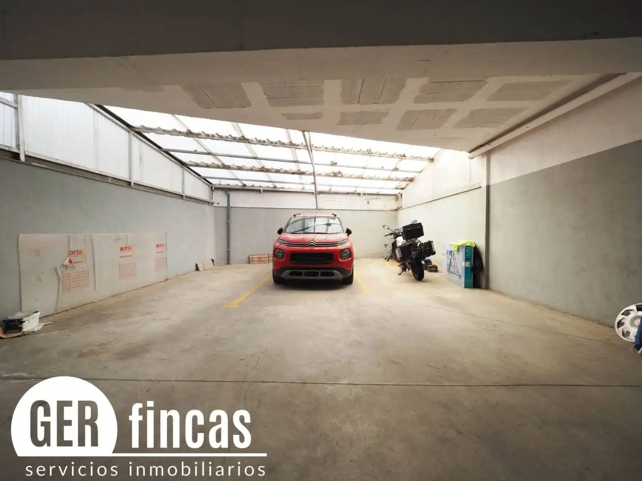 Parkplatz von Wohnung zum Verkauf in Terrassa mit Klimaanlage, Parkett und Terrasse