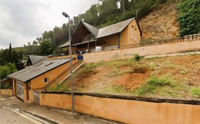 Vista exterior de Casa o xalet en venda en Vallirana amb Calefacció i Terrassa