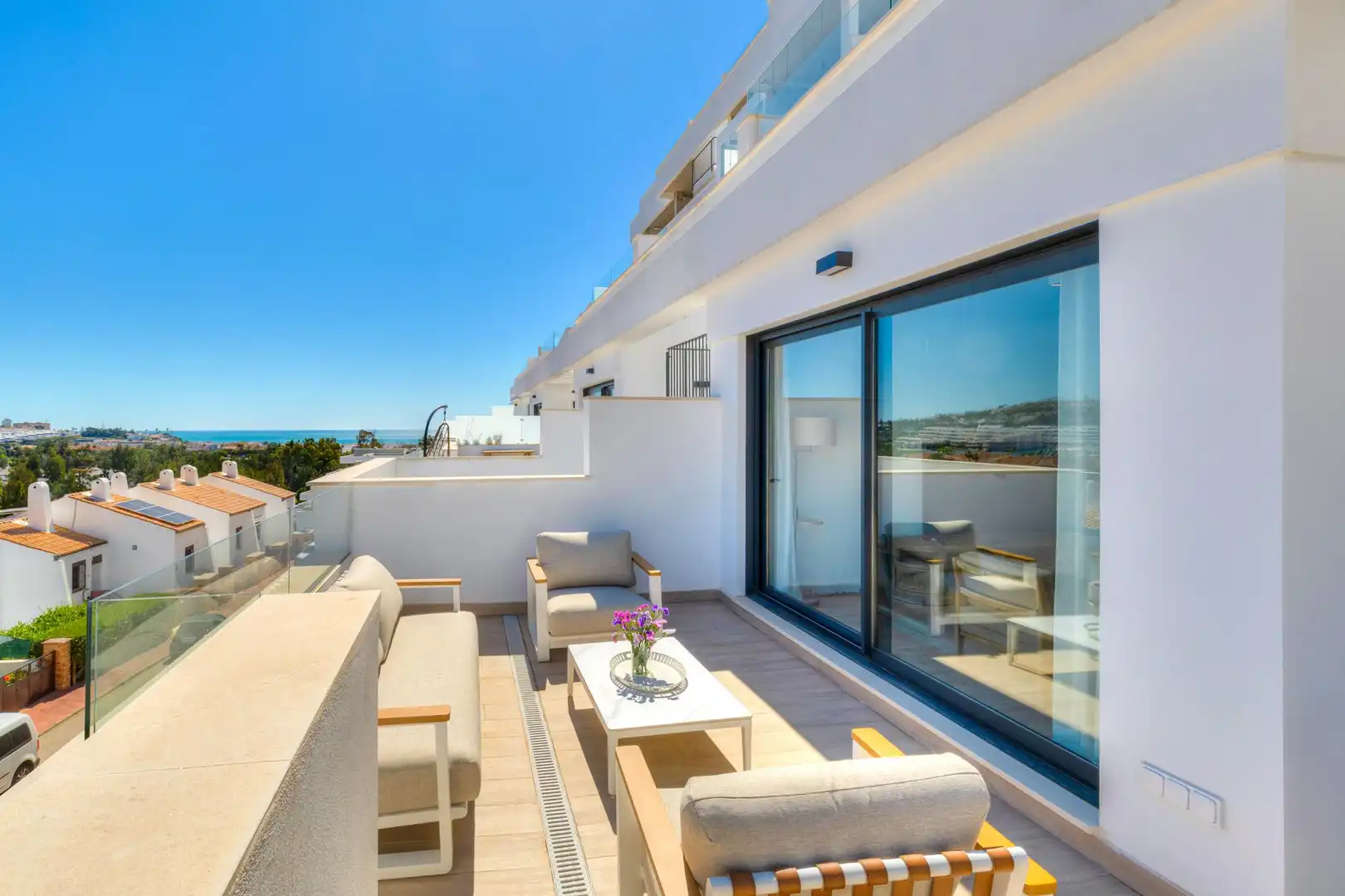 Terraza de Apartamento de alquiler en Mijas con Aire acondicionado, Calefacción y Jardín privado