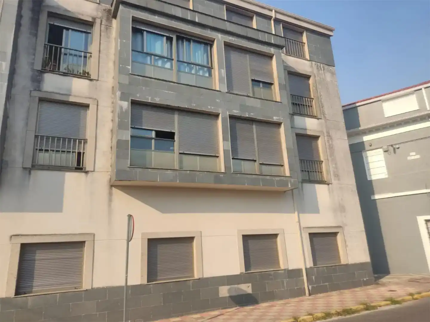 Vista exterior de Pis en venda en Mugardos amb Traster i Moblat