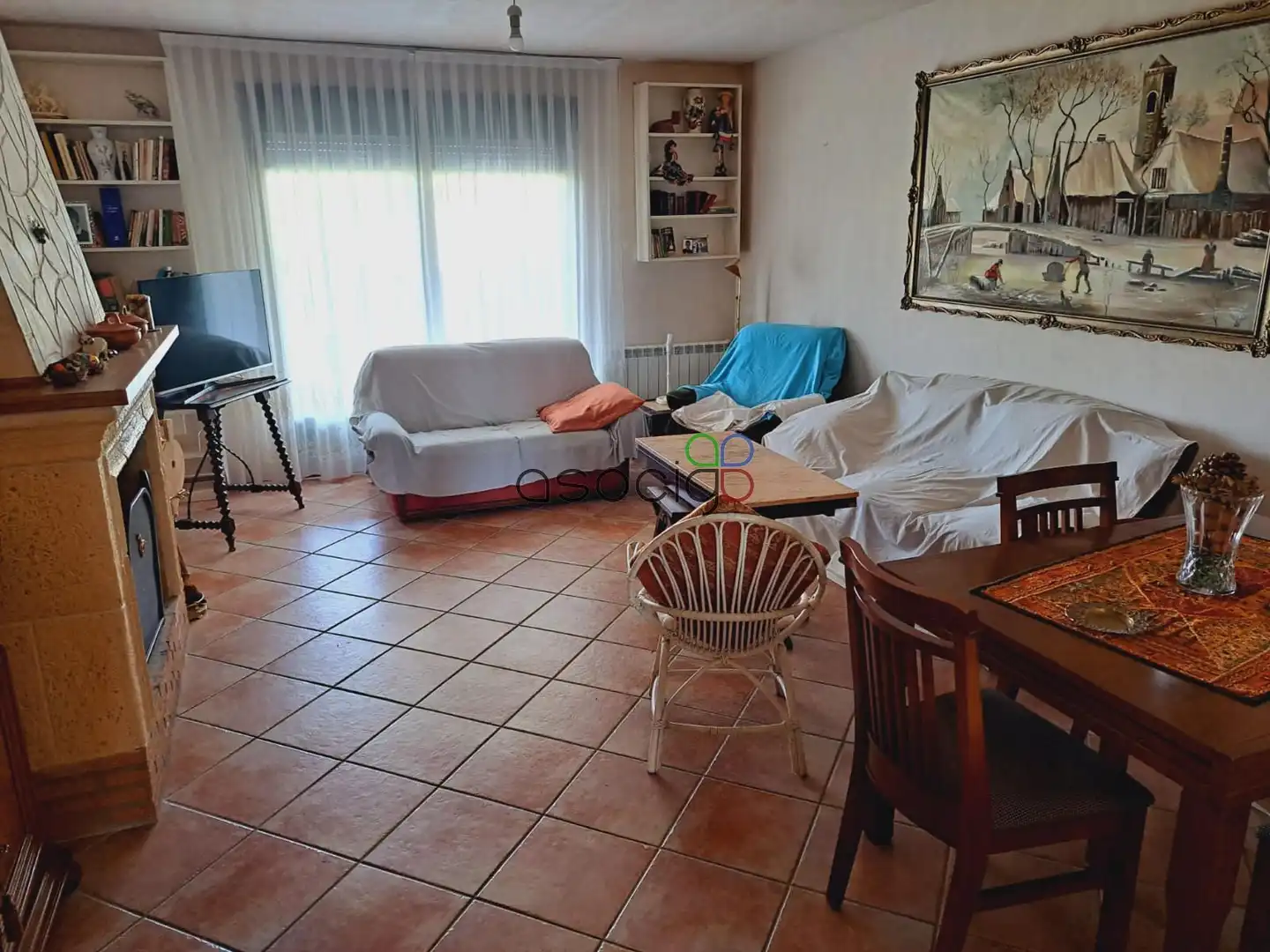 Sala de estar de Casa o chalet en venta en Solanillos del Extremo con Calefacción, Trastero y Piscina