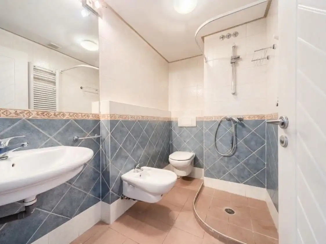 Bany de Casa o xalet en venda en Usera