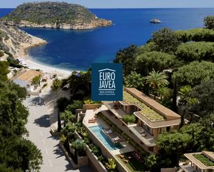 Vista exterior de Casa o xalet en venda en Jávea / Xàbia amb Aire condicionat, Jardí privat i Terrassa