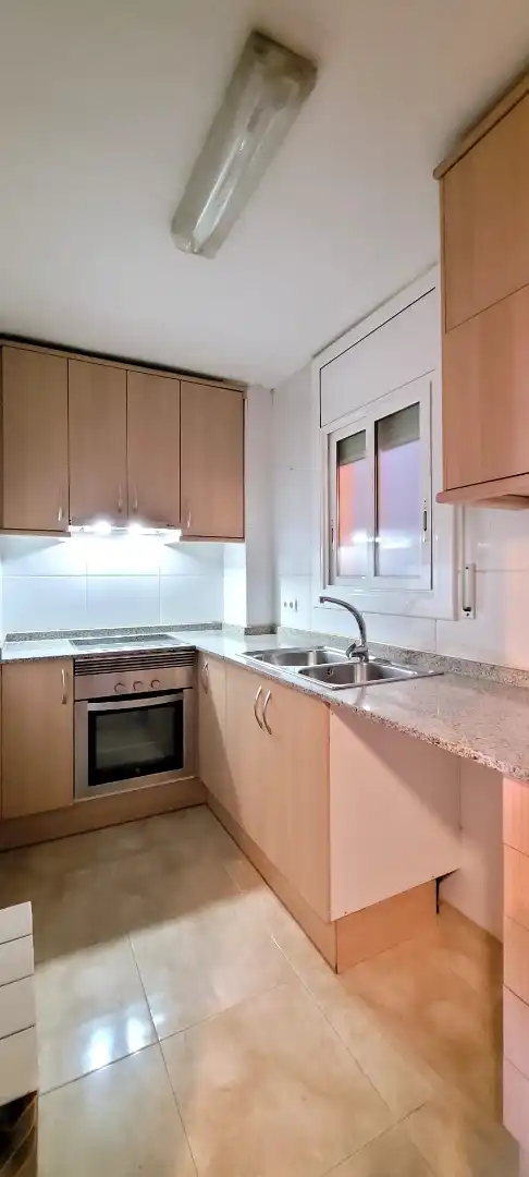 Flat with lift for sale in Carrer de Miquel Vives 85, imagen 4