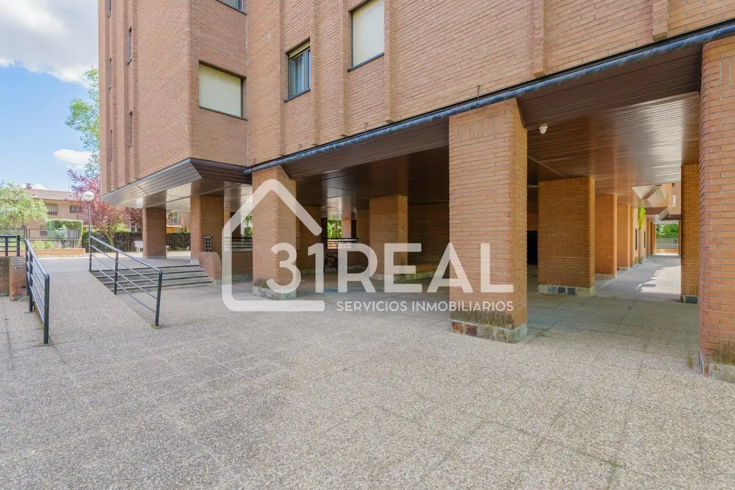 Vista exterior de Àtic en venda en Madrid amb Aire condicionat, Calefacció i Terrassa