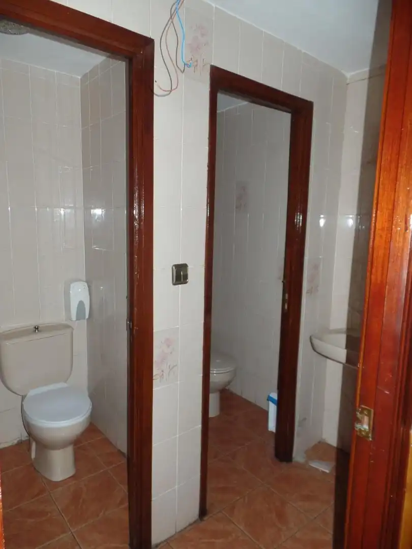Local comercial en venda a Calle Juan Madrazo 10 24002 Leon, imagen 5