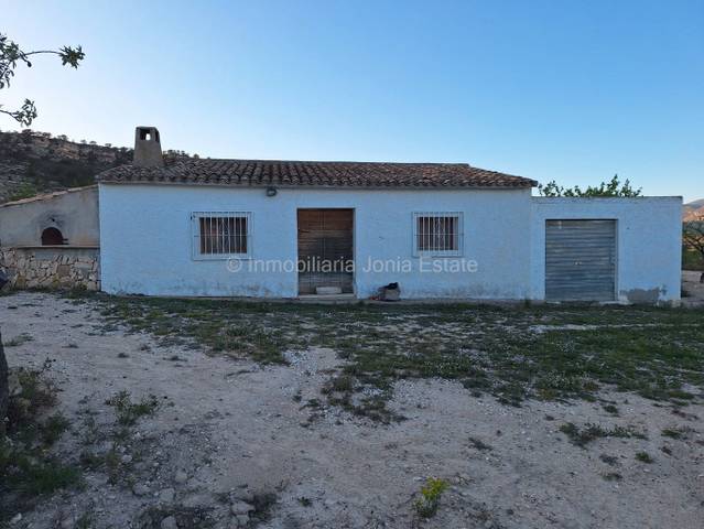 Casa-chalet en Venta en Relleu