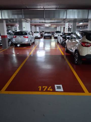 Garaje en Alquiler en Avinguda Pallaresa, 73 en Singuerlín