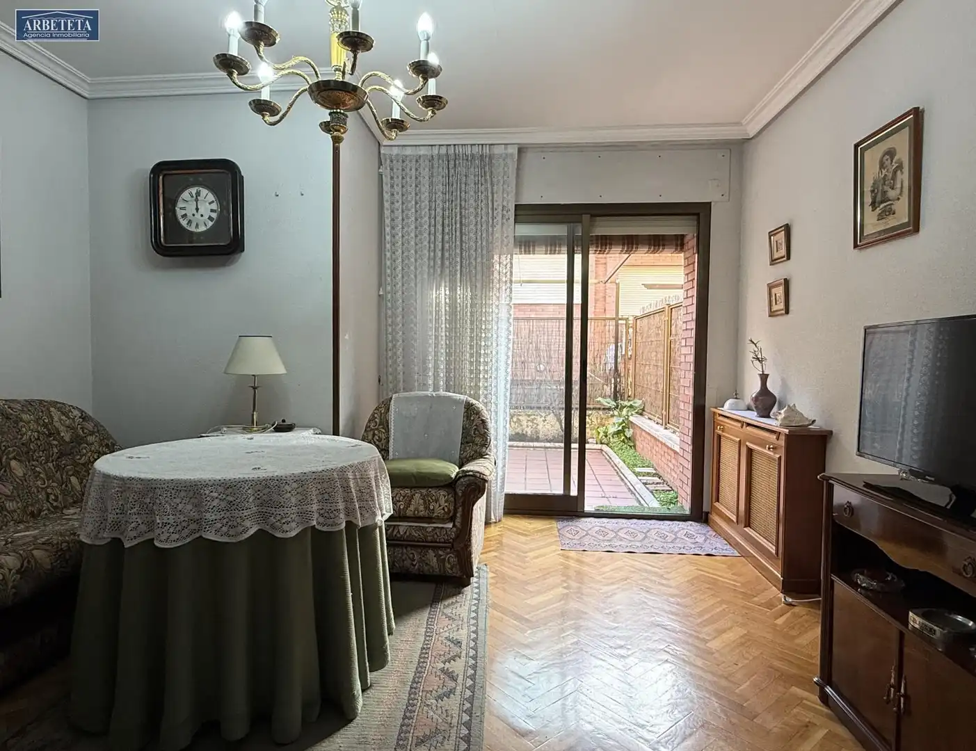 Schlafzimmer von Einfamilien-Reihenhaus zum Verkauf in Guadalajara mit Heizung, Parkett und Terrasse
