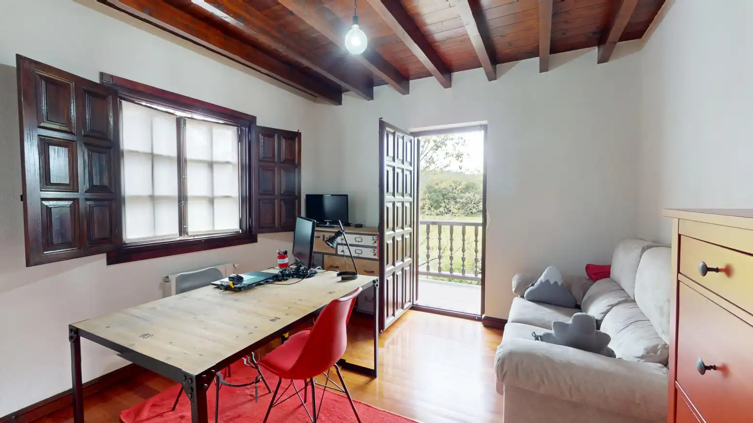 Sala d'estar de Casa adosada en venda en Piélagos amb Jardí privat i Parquet