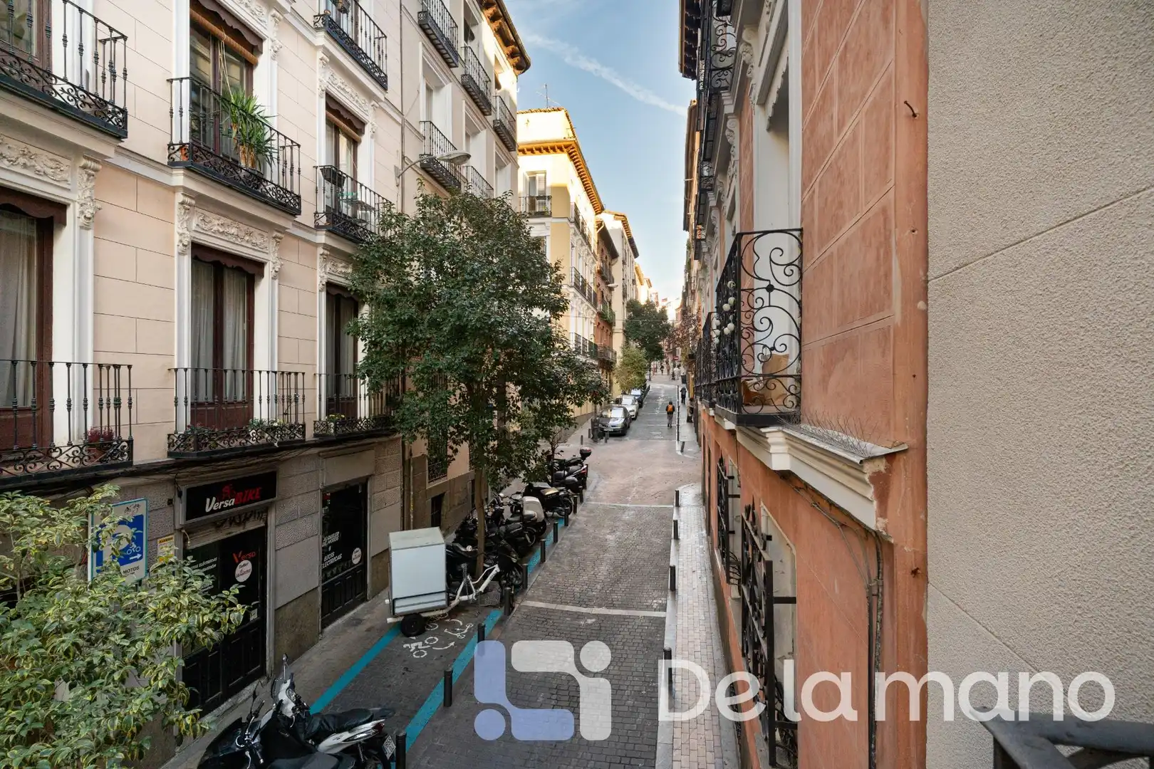 Exterior view of Flat for rent in Madrid  with Heating, Parquet flooring and Terrace