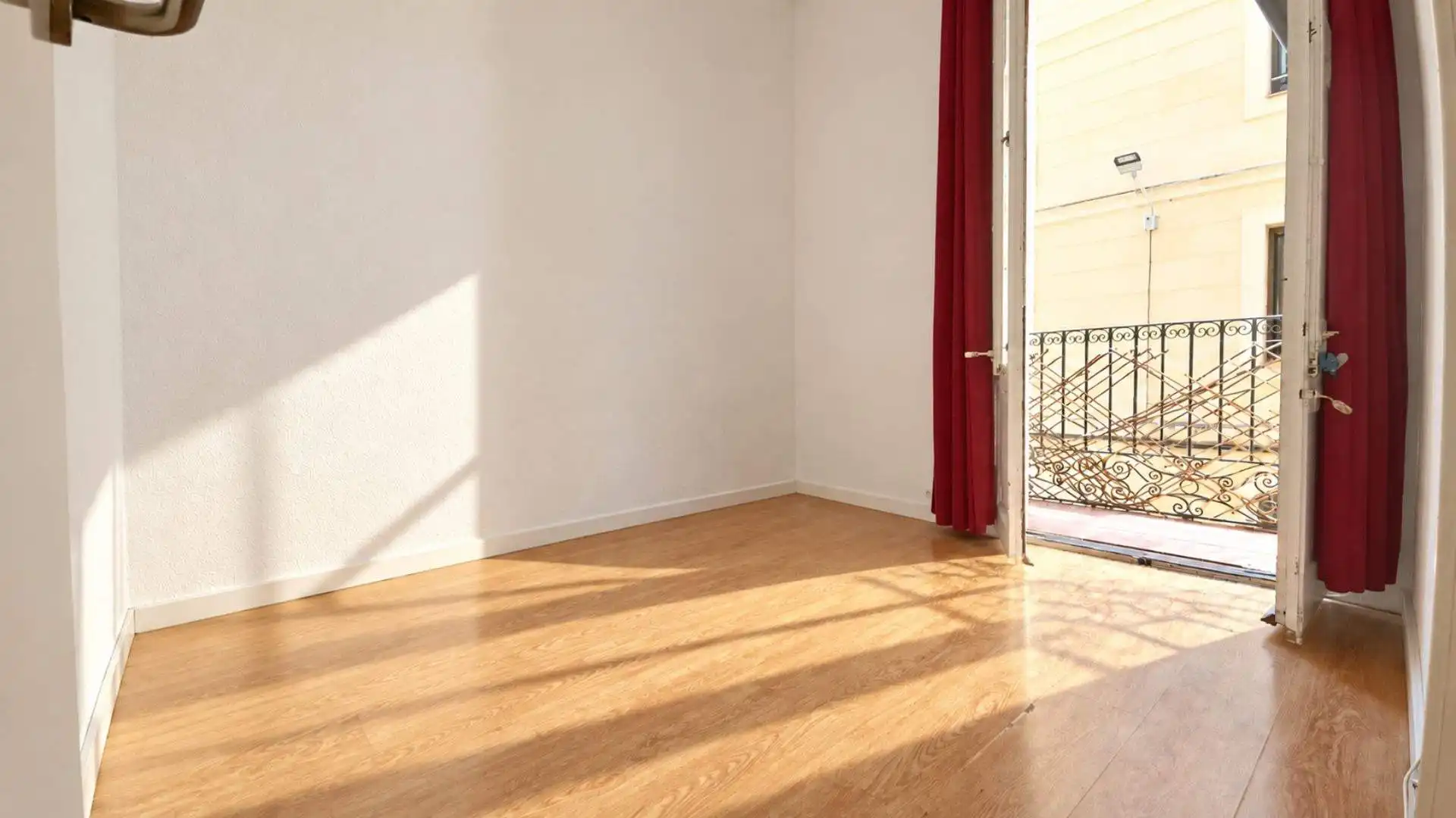 Flat with terrace for sale in Carrer ATLANTIDA, imagen 4