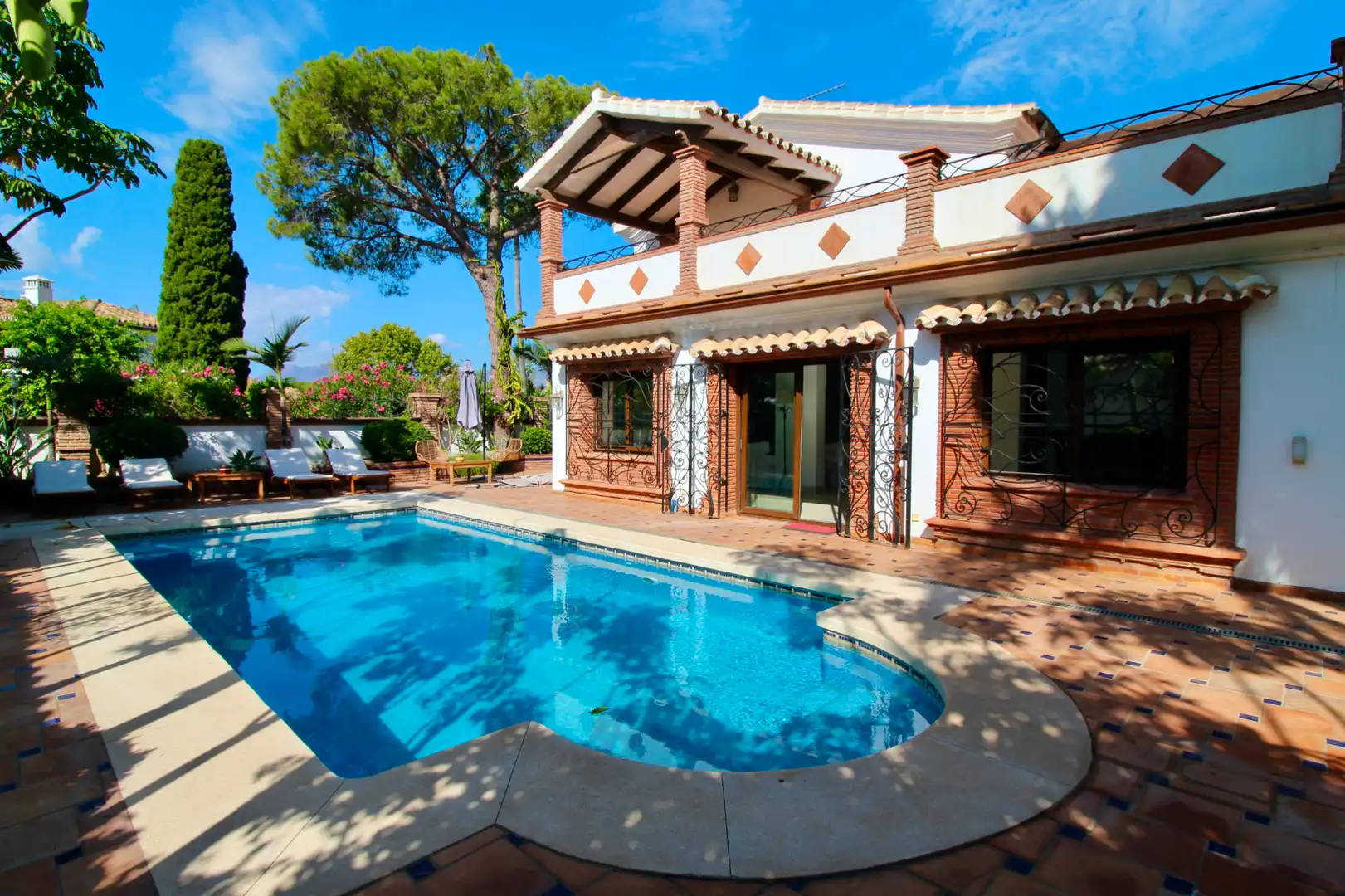 Xalet amb piscina en venda a Benamara - Atalaya