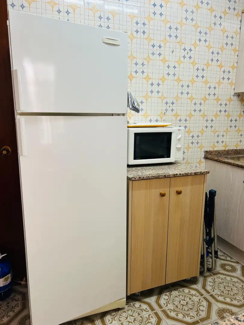 Cuina de Casa o xalet en venda en San Pedro del Pinatar amb Aire condicionat, Jardí privat i Traster