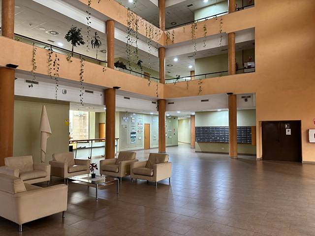 Oficina en Alquiler en Glorieta Fernando Quiñones en Aljamar