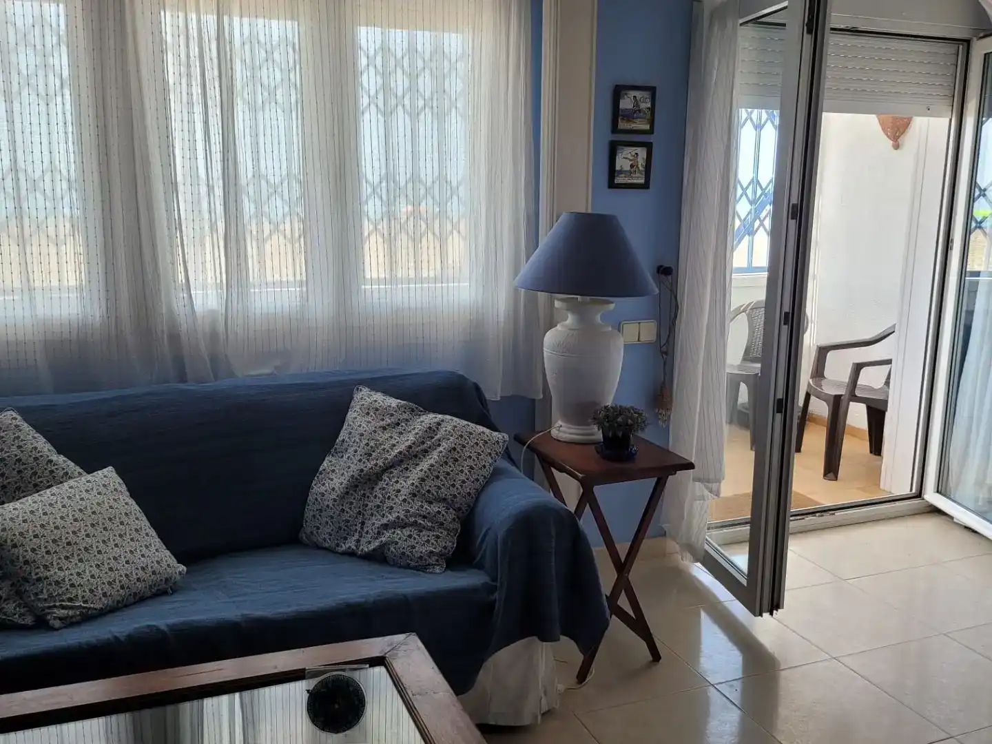 Sala d'estar de Pis de lloguer en El Vendrell amb Aire condicionat, Moblat i Balcó