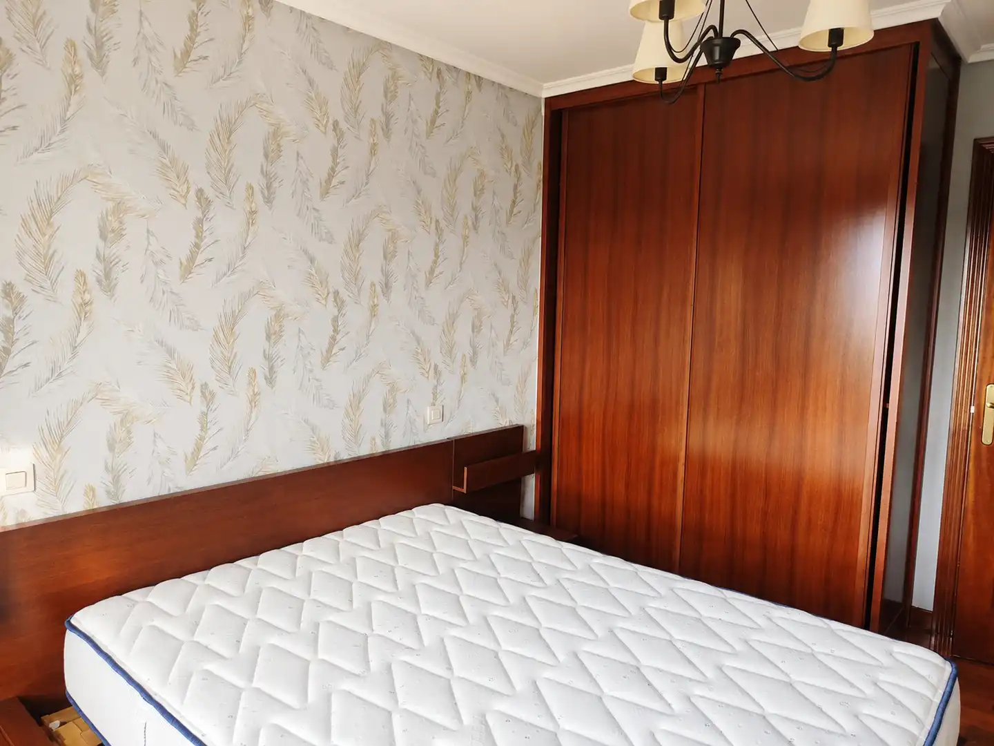 Schlafzimmer von Wohnung zur Miete in Santander mit Heizung, Terrasse und Abstellraum