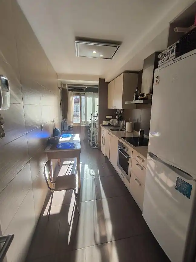 Küche von Wohnung zum Verkauf in Oviedo  mit Heizung und Abstellraum