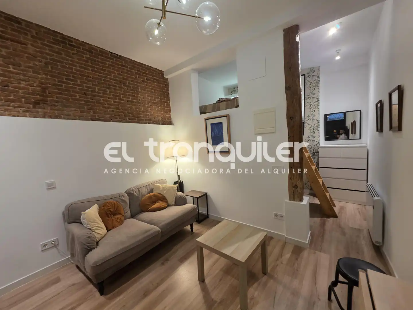 Study for rent in Calle San Vicente Ferrer, Universidad - Malasaña