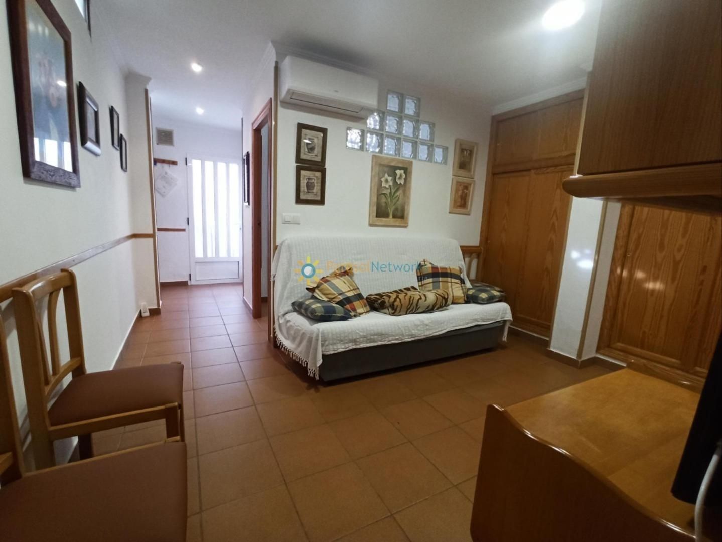 Dormitori de Apartament en venda en Oliva amb Terrassa i Traster