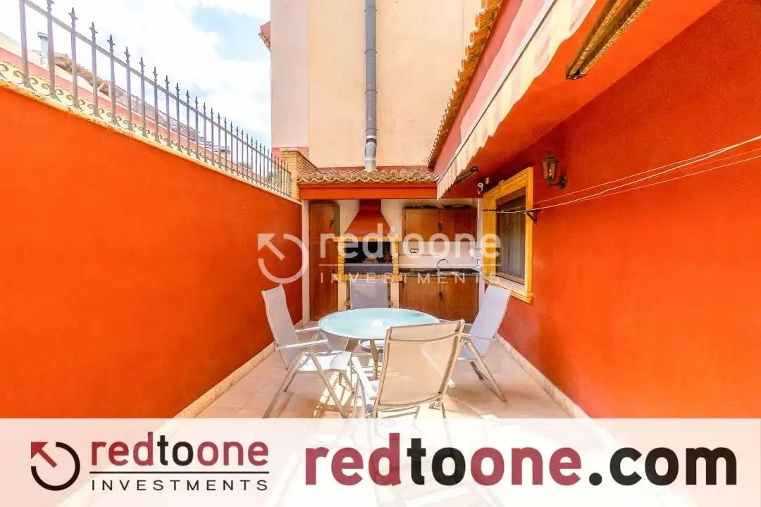 Terrassa de Casa o xalet en venda en Orihuela amb Jardí privat, Terrassa i Piscina