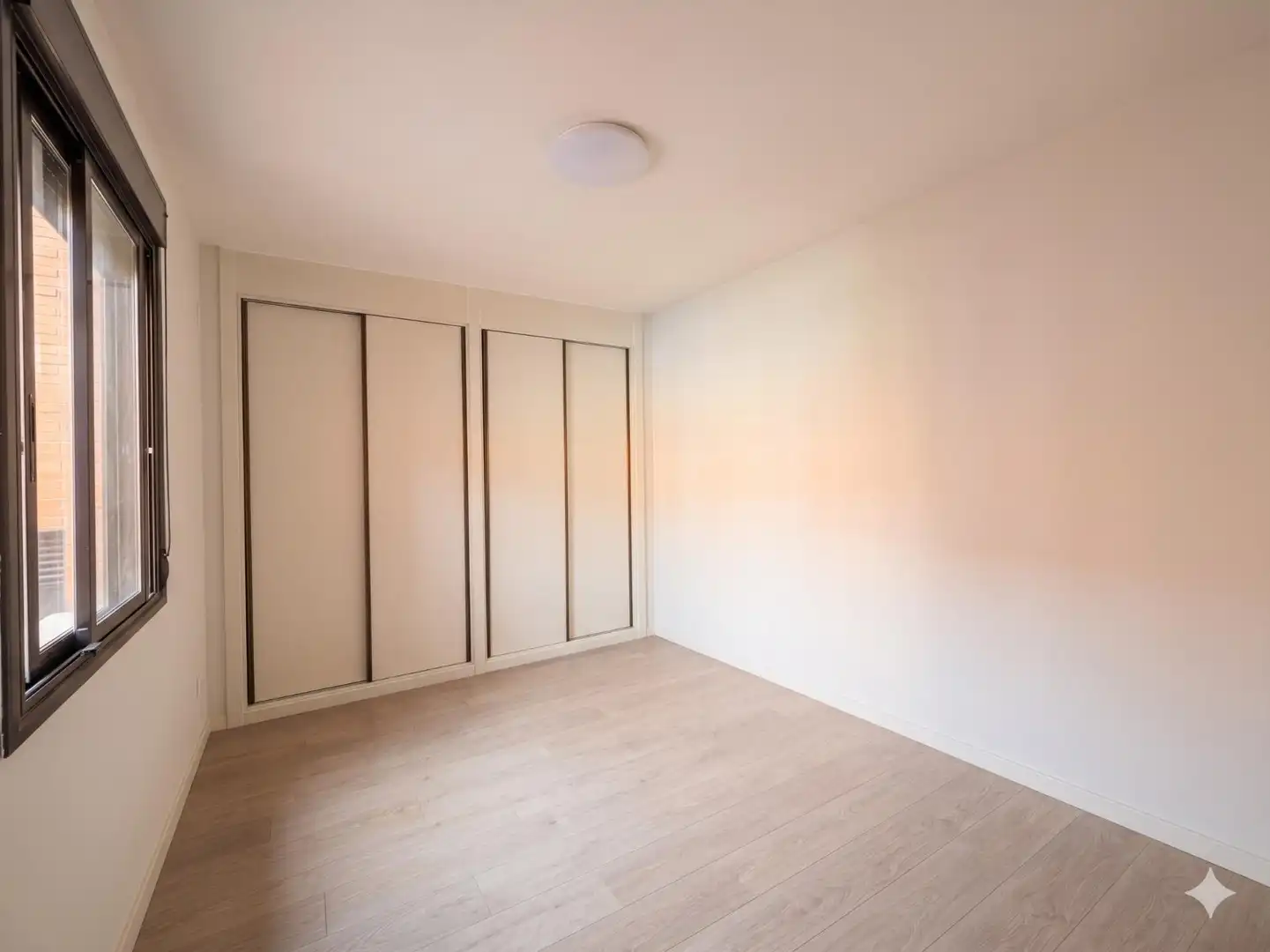 Habitación de Piso de alquiler en Alcobendas con Aire acondicionado, Calefacción y Piscina comunitaria