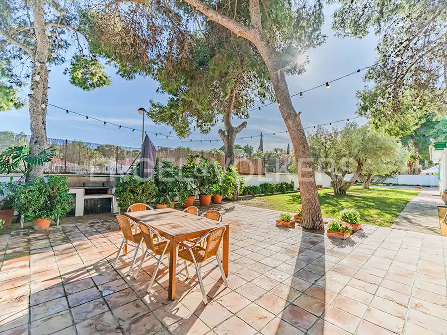 Terrassa de Casa o xalet en venda en Alicante / Alacant amb Aire condicionat, Calefacció i Jardí privat