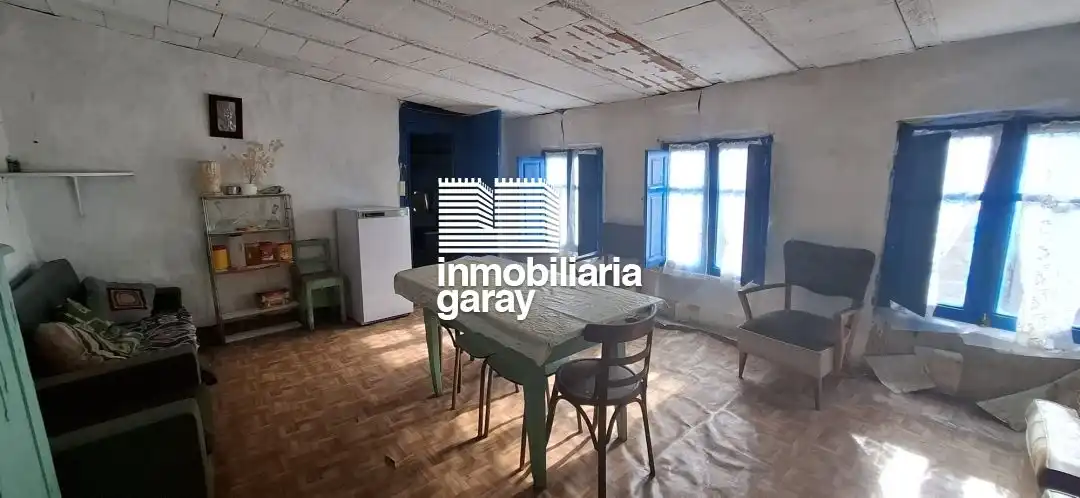 Houses for sale in Valle de Manzanedo  with Private garden