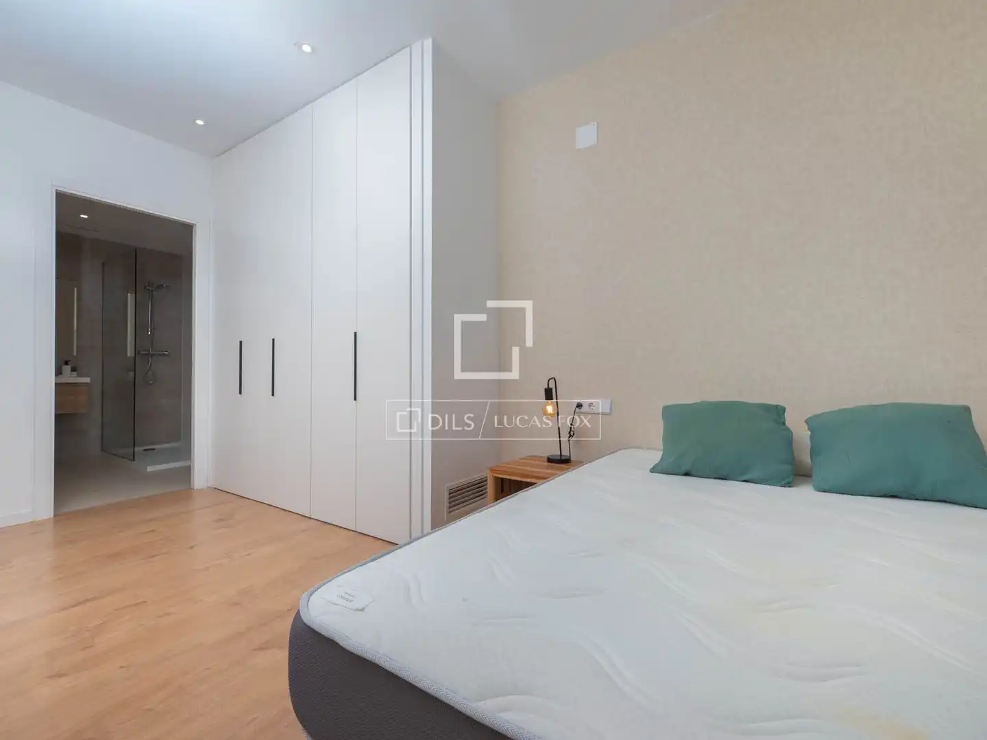 Habitación de Piso en venta en Santa Eulària des Riu con Aire acondicionado, Calefacción y Terraza