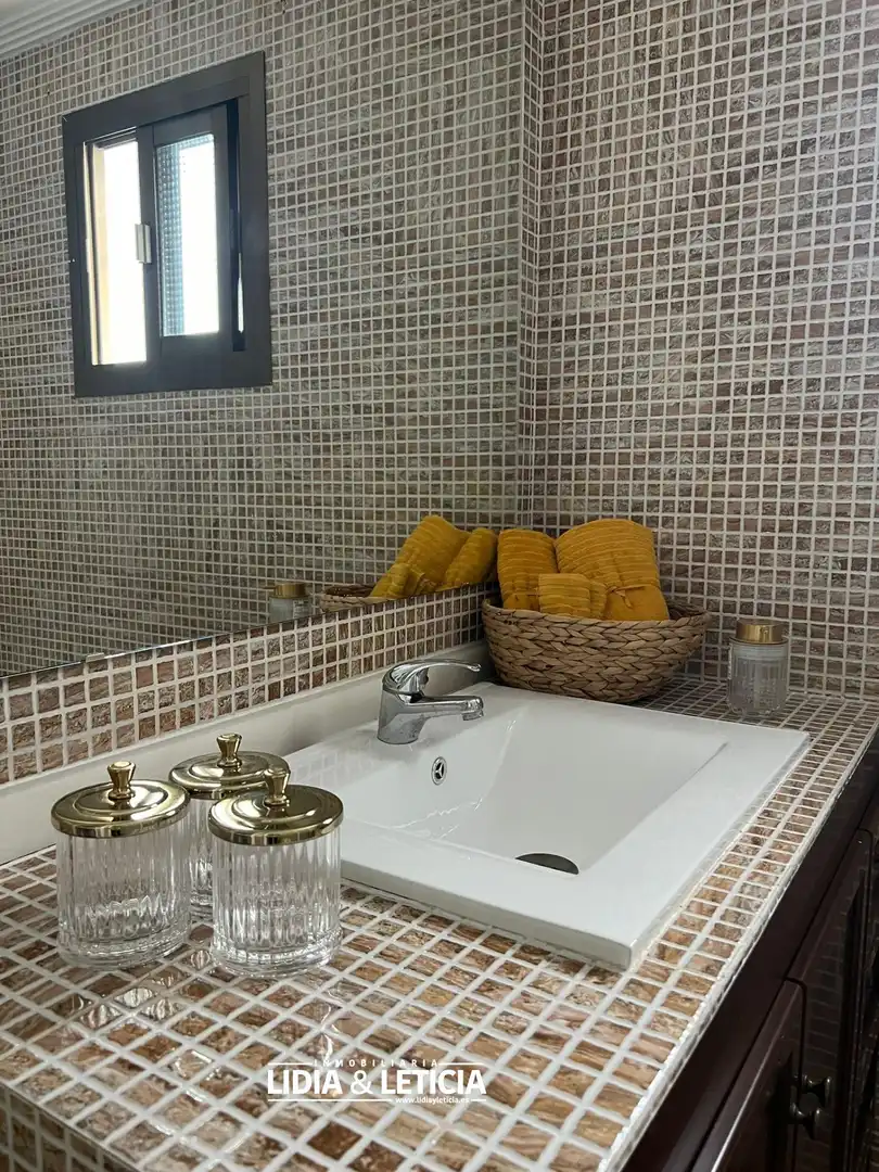 Baño de Piso en venta en Alcalá de Guadaira con Aire acondicionado, Calefacción y Parquet