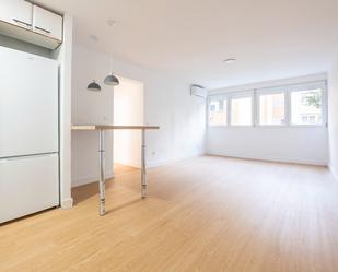 Living room of Flat to rent in  Madrid Capital  with Air Conditioner