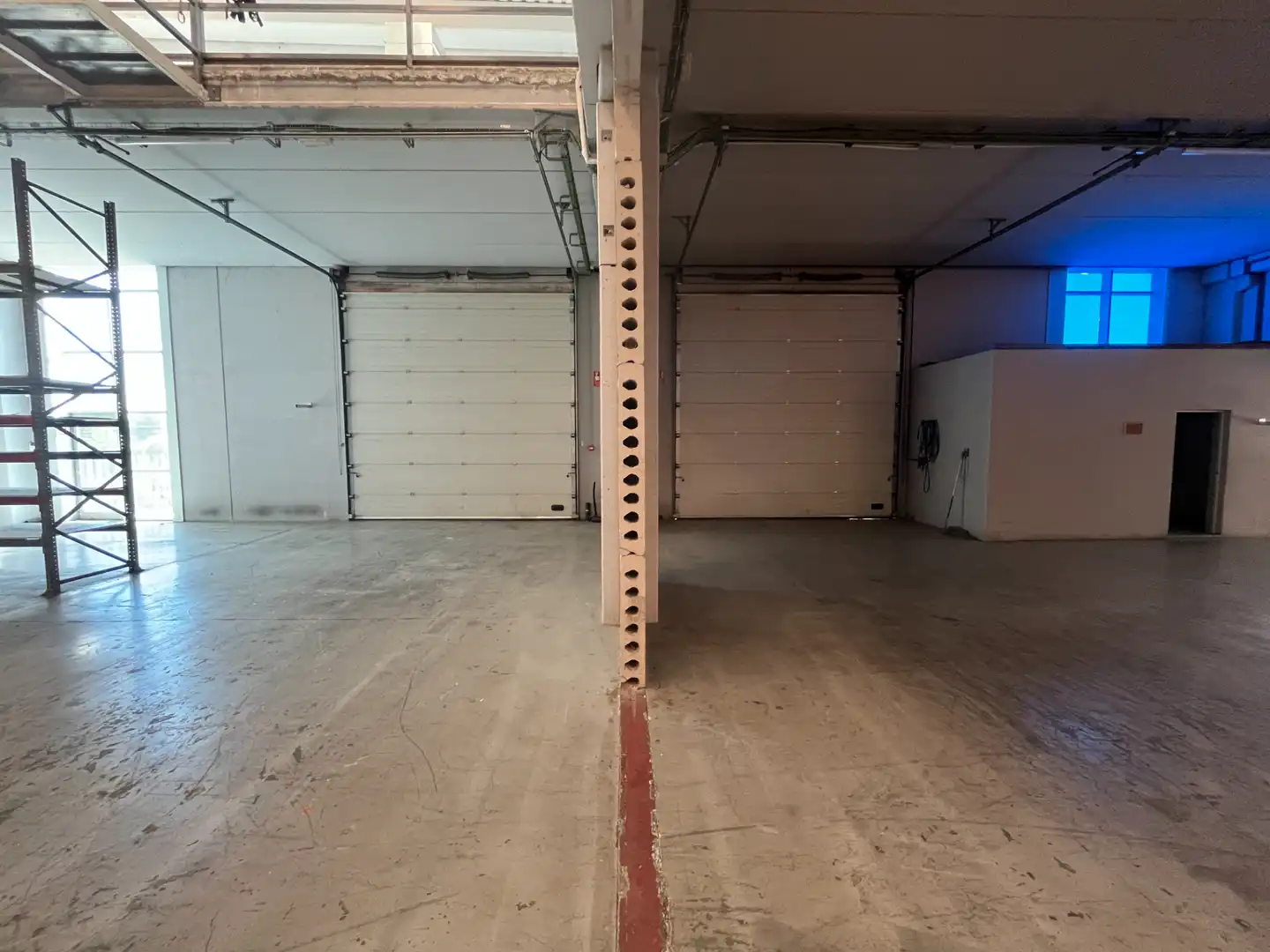 Nave industrial en venta en Salt con Calefacción y Alarma