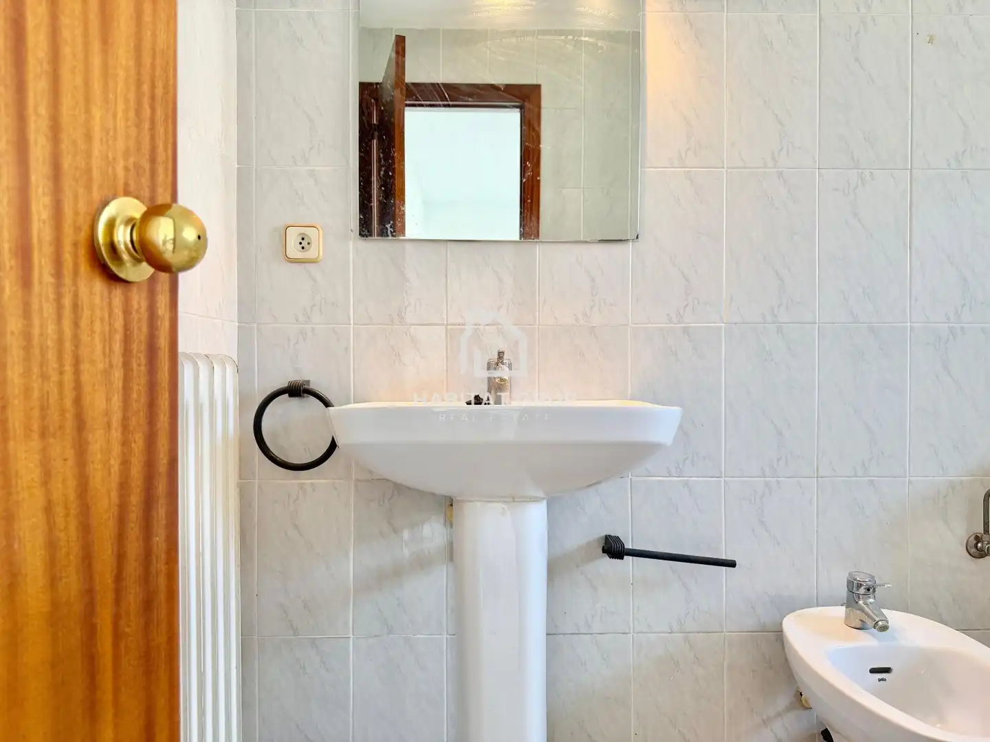 Baño de Casa adosada en venta en Girona con Calefacción, Jardín privado y Terraza