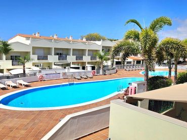 Chalet con piscina en venta en Beirut 6
