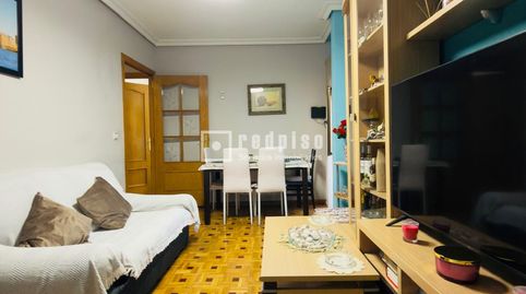 Foto 2 de Pis en venda a Comercial, Palomeras Bajas, Madrid Capital