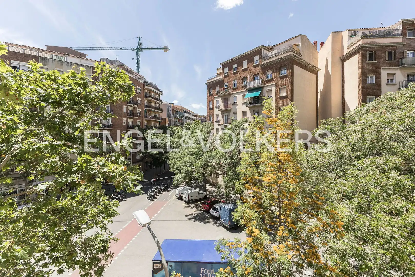 Exterior view of Flat for sale in Barcelona  with Heating