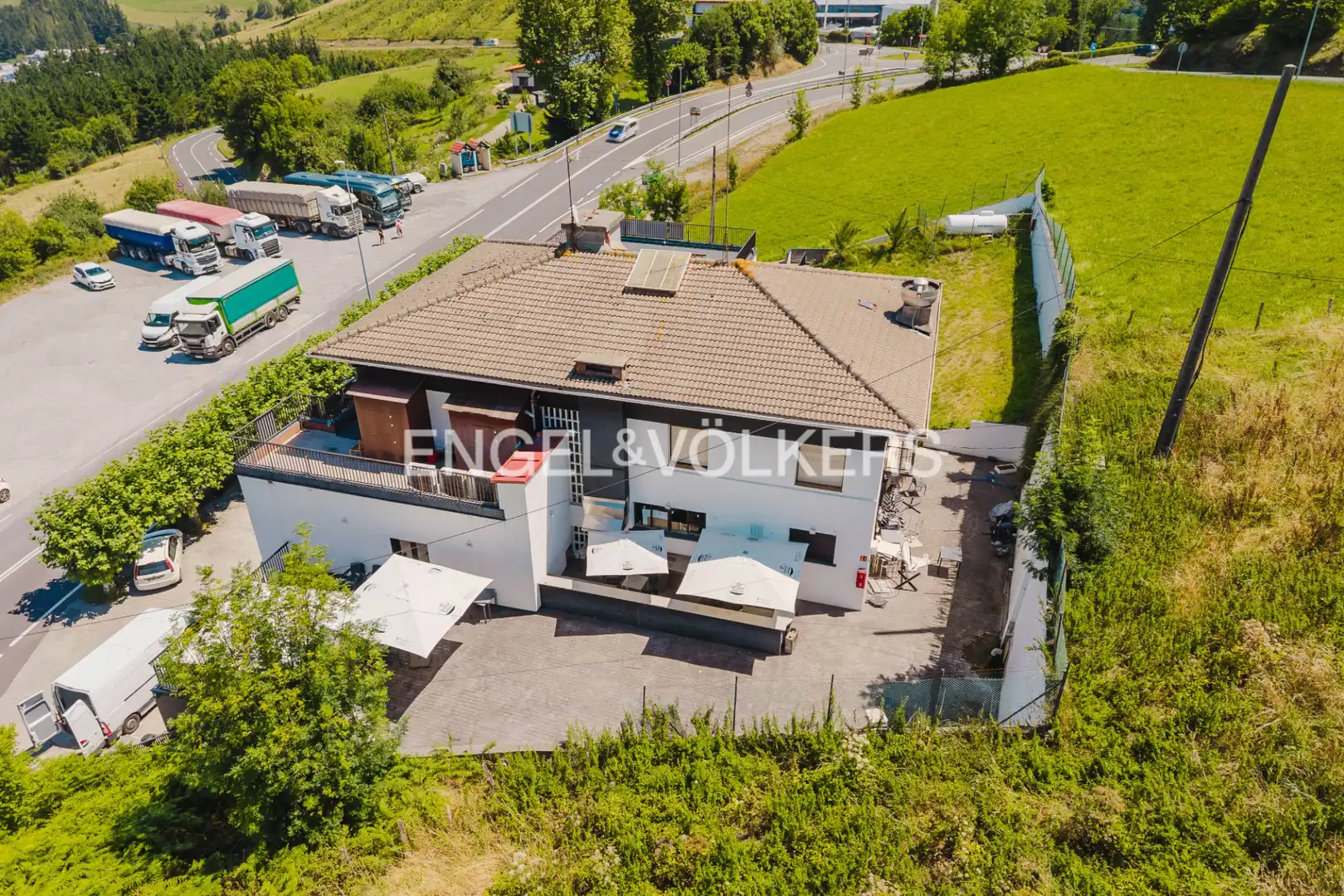 Exterior view of Buildings for sale in Deba