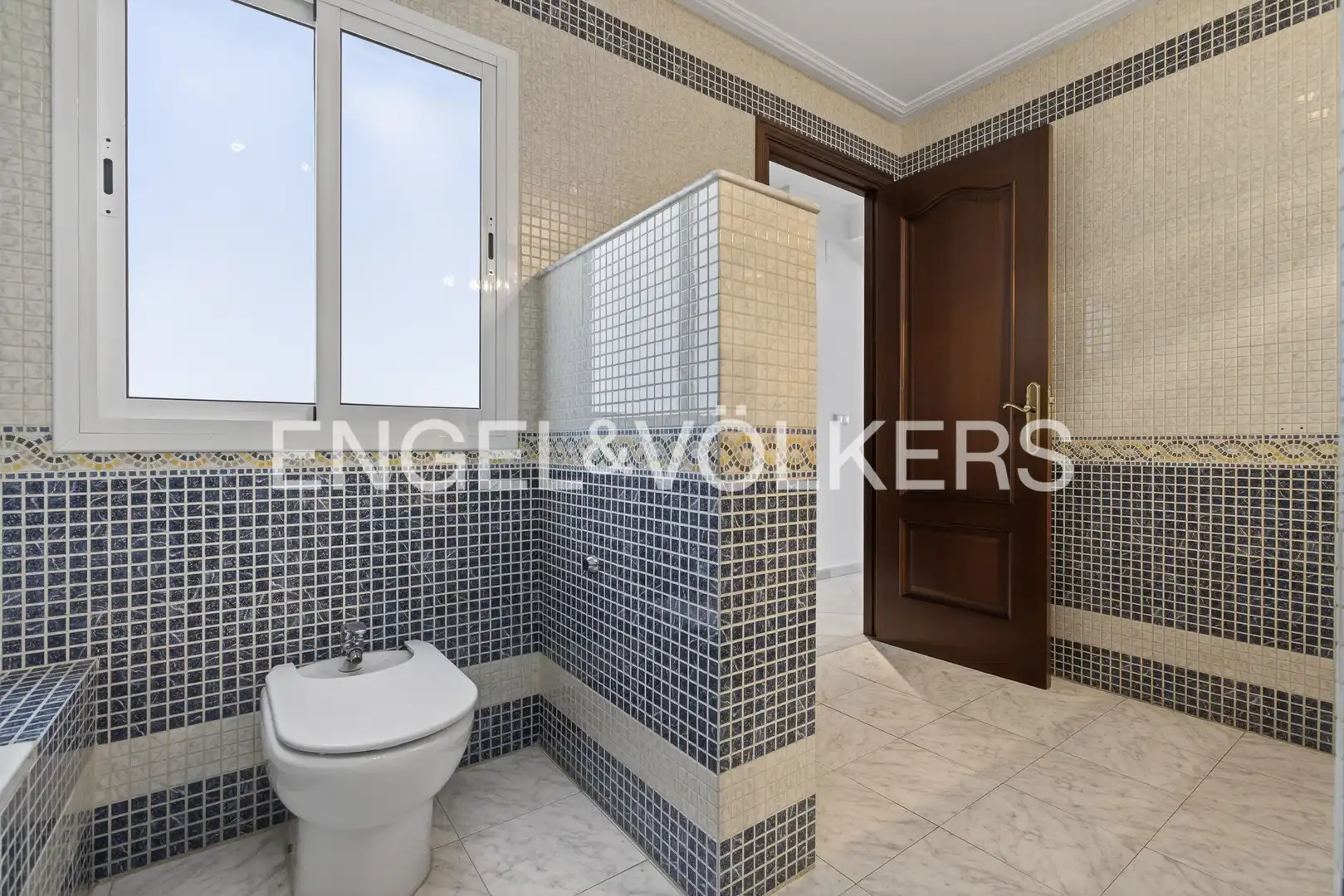 Bathroom of Houses for sale in Osuna  with Air Conditioner and Heating