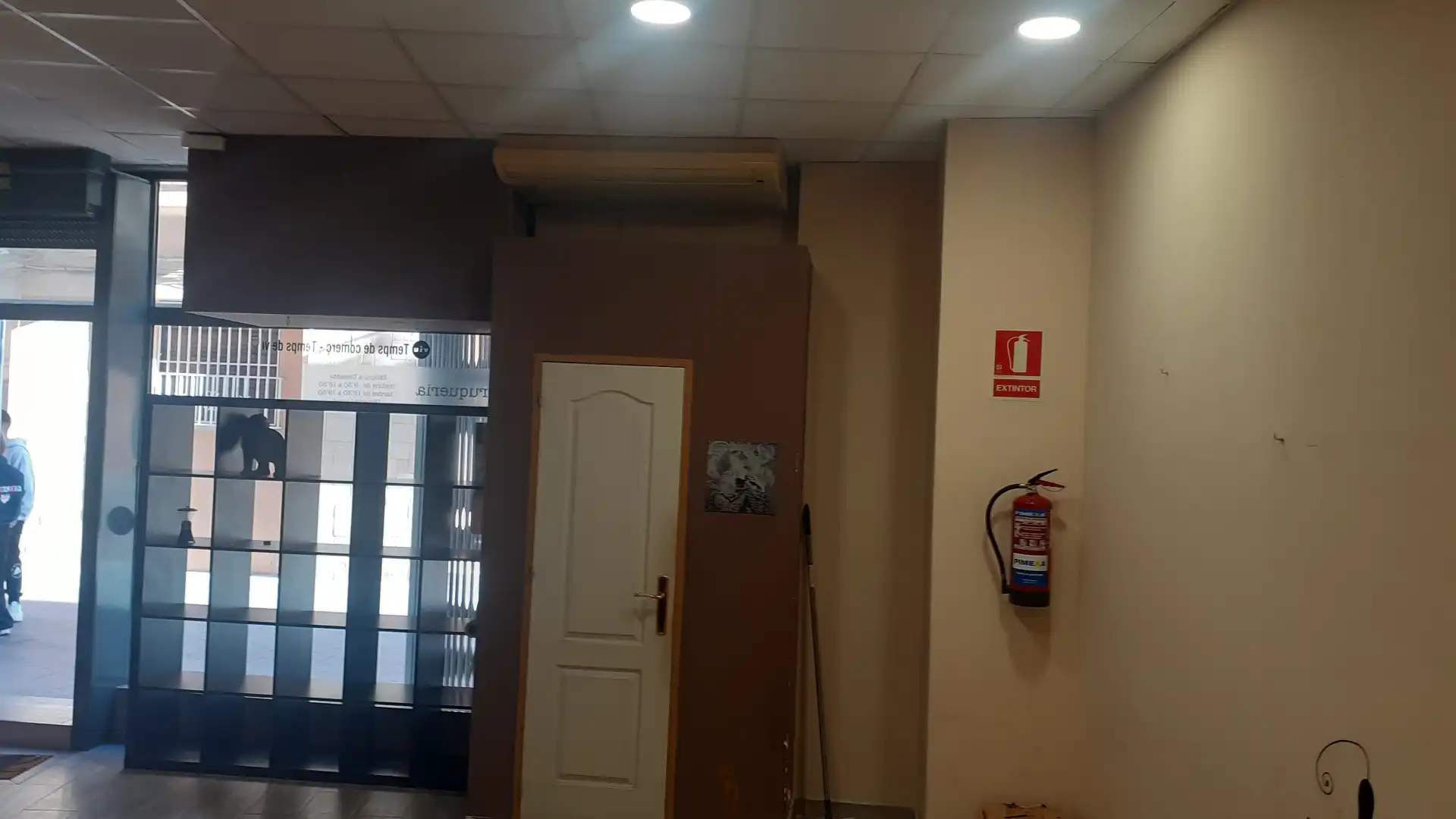 Local comercial en venda a Centre Vila, imagen 7