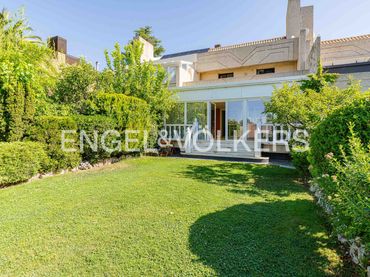 Maison mitoyenne avec jardin à vendre à Valdepastores - Las Encinas