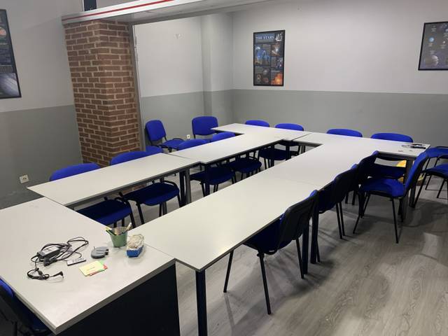 Local comercial en Alquiler en Avilés - Calle Juan XXIII en Centro