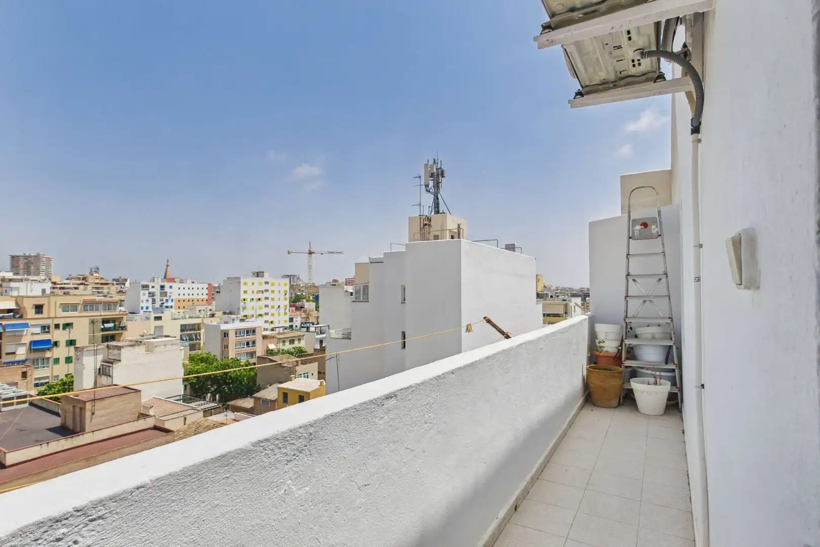 Terrassa de Pis de lloguer en  Palma de Mallorca amb Aire condicionat, Moblat i Balcó