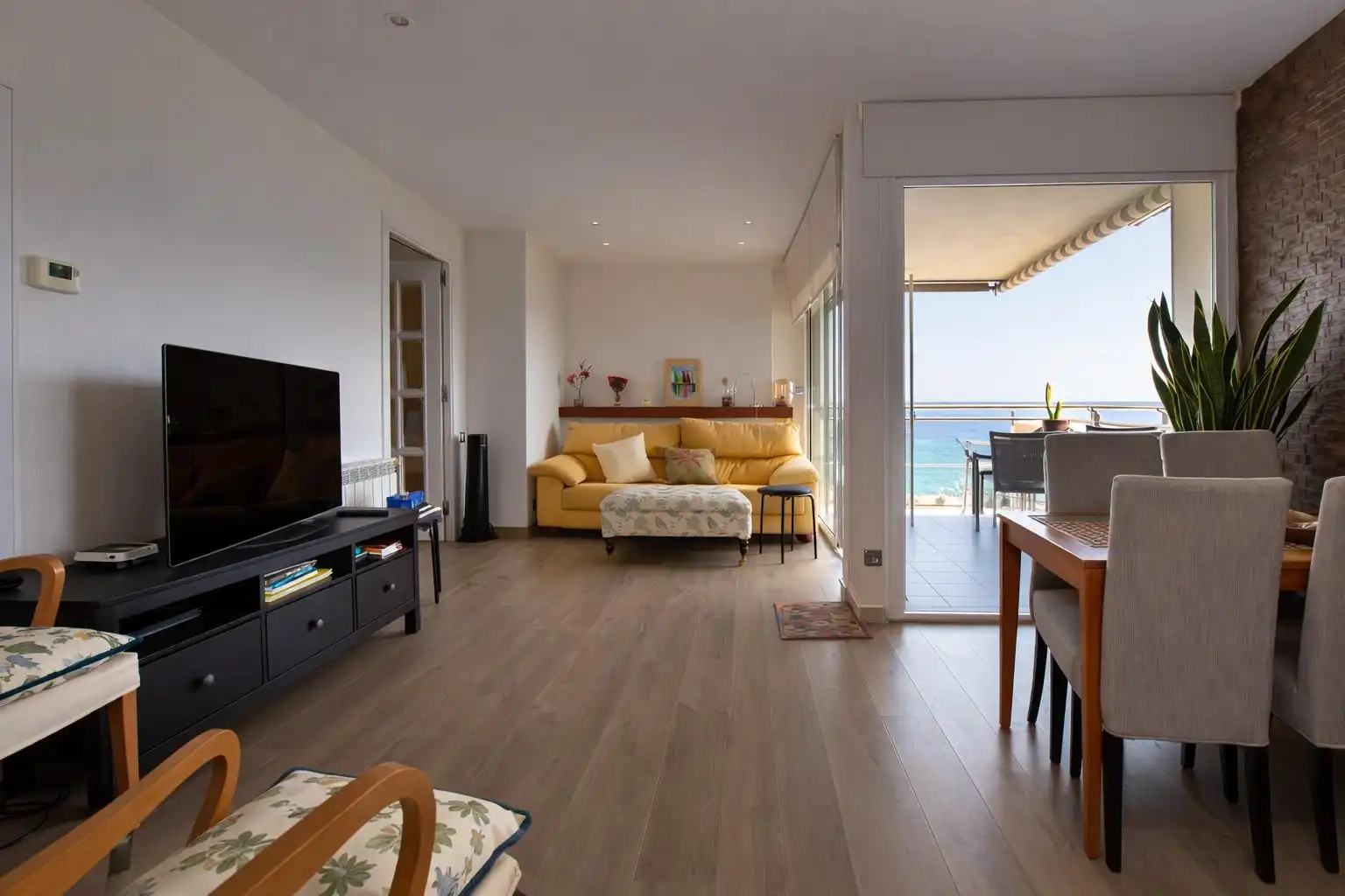 Sala de estar de Ático en venta en Cabrera de Mar con Balcón y Piscina comunitaria