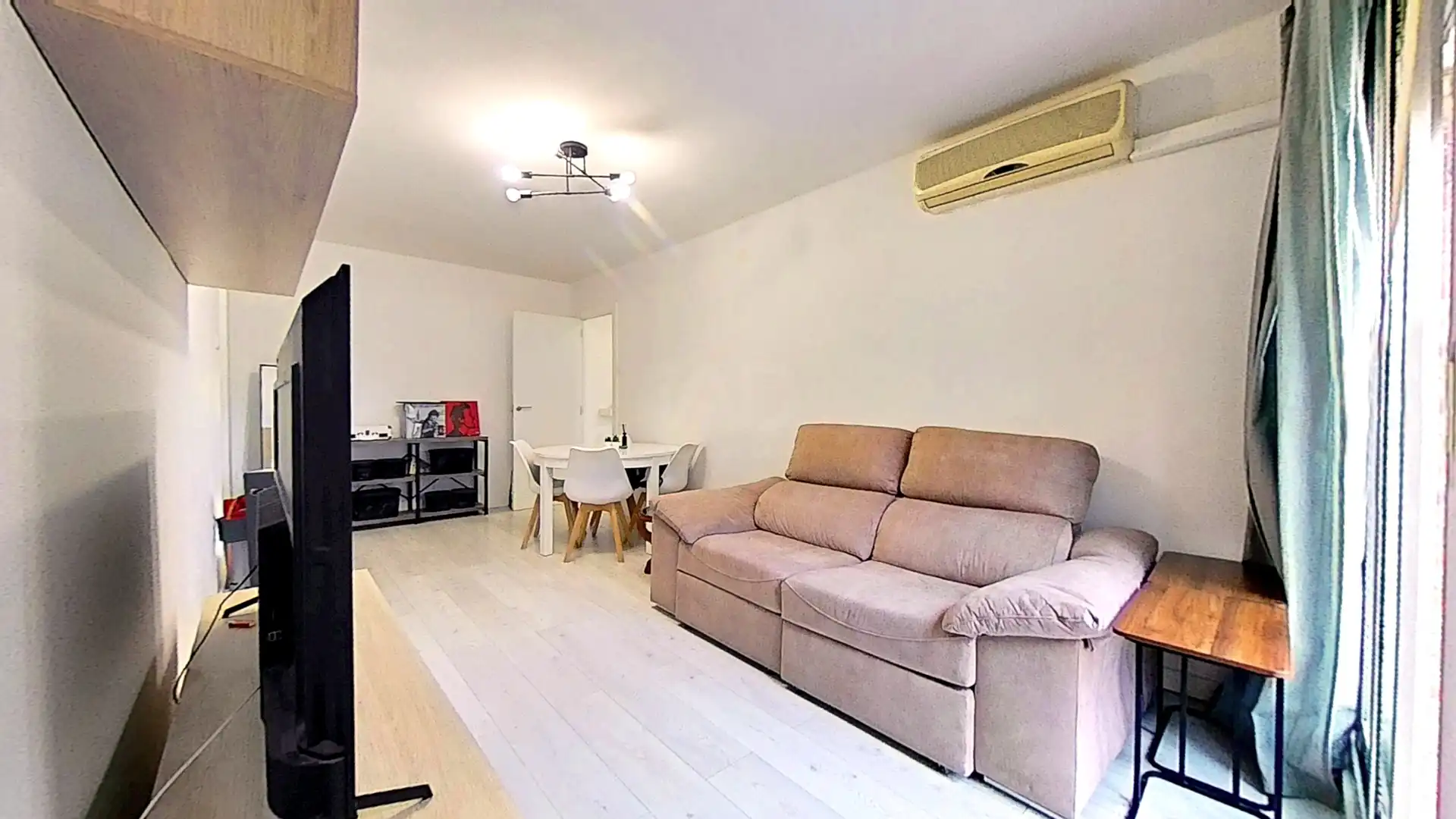 Living room of Flat for sale in Tarragona  with Air Conditioner, Heating and Terrace