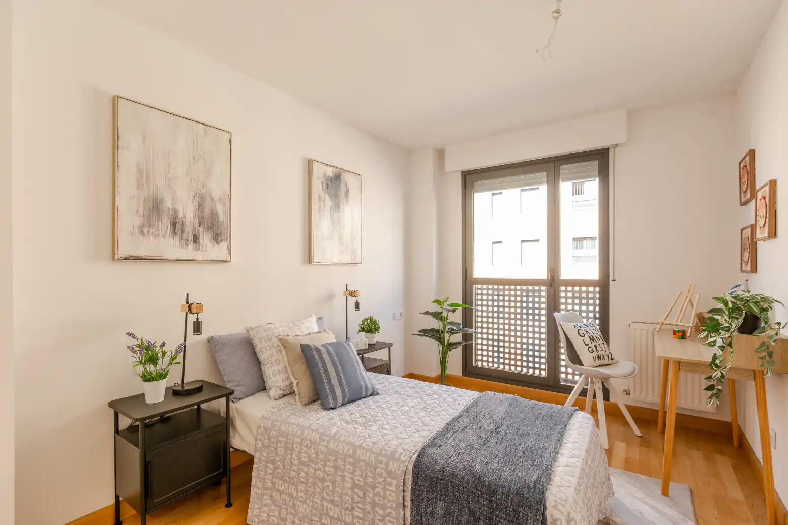 Habitación de Piso en venta en  Pamplona / Iruña con Calefacción, Jardín privado y Parquet