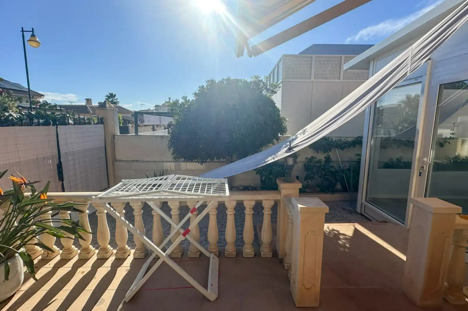 Terrasse von Maisonette zum Verkauf in Torrevieja mit Möbliert