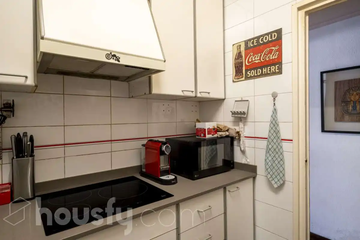Cocina de Piso en venta en Barcelona con Balcón